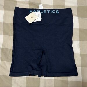Nwt Fabletics Sync Seamless High-Waisted 6'' Short Thunder/Crystal Wave